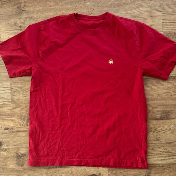 Brooks Brothers Classic Red Men's T-Shirt with Yellow Emblem M - Picture 1 of 6